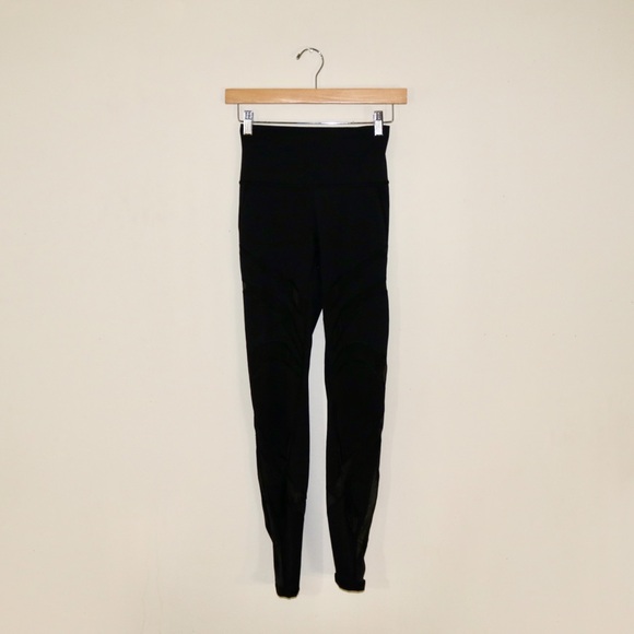 Lululemon Wunder Under High-Rise Tight *Mesh 28" in Black - Picture 3 of 13